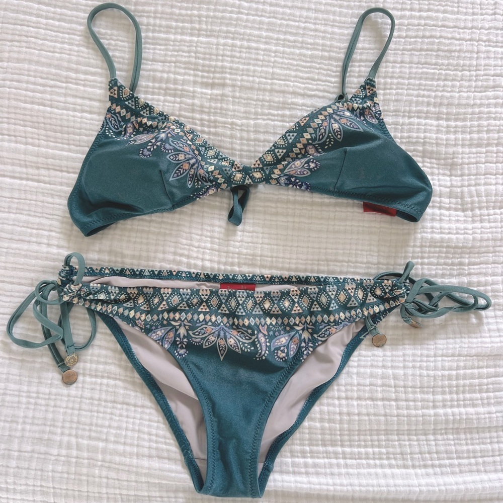 Tigerlily bikini top and bottoms